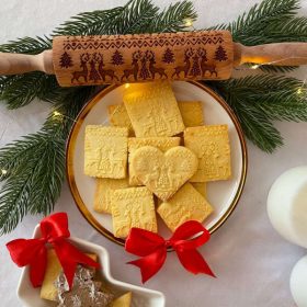 Deerly sodrófa ünnepi motívumokkal