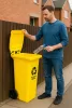 Hulladéktároló 120 l sárga, gumikerekekkel