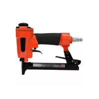 Pneumatikus szegezőgépek és tűzőgépek